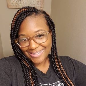 Meet your Posher, Melissa